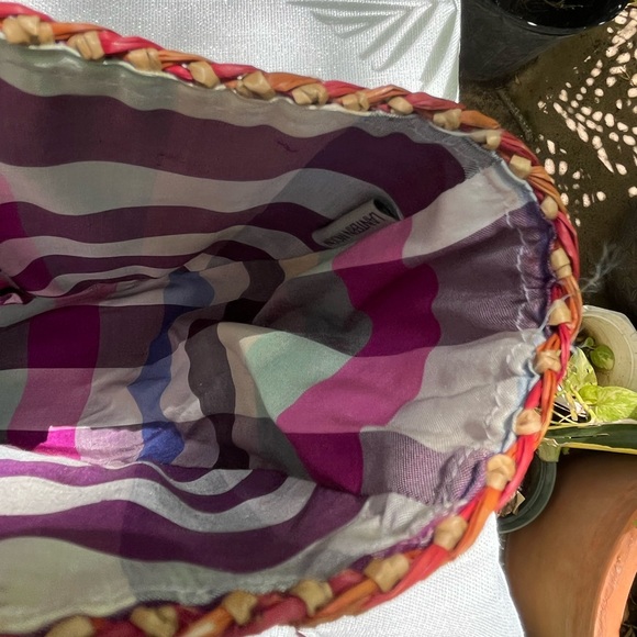 Colorful Straw Handbag - Picture 2 of 9